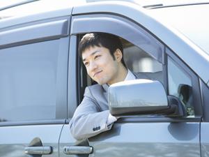 輸入車パーツの豊富な在庫と安心の中古車買取サービスを提供するPartsWeb八尾店の紹介